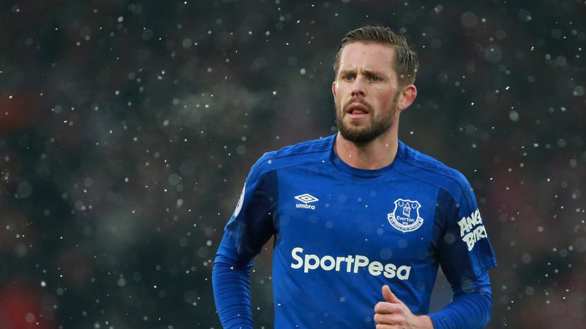 德国男子81公斤级举重选手在决赛中获得第九名，德国举重小将